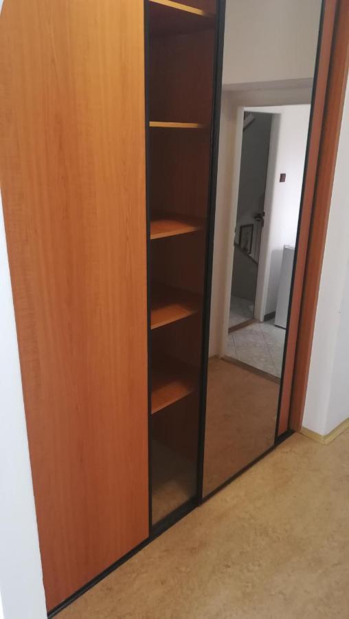 Chata Neografia مارتون المظهر الخارجي الصورة